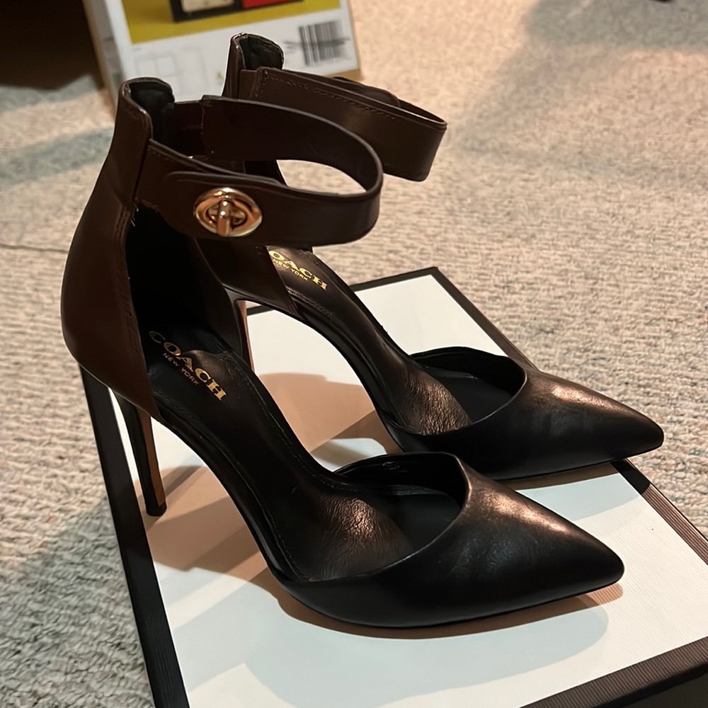 Coach two tone heels size 6
